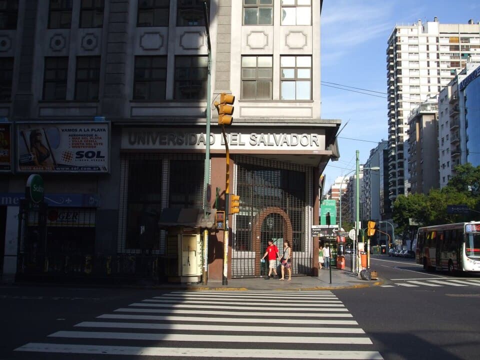 The Universidad del Salvador building at Avenida Córdoba and Avenida Callao