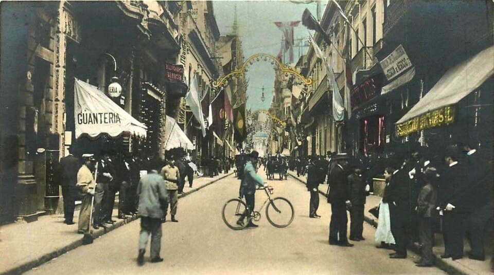 Florida street, Buenos Aires, on a postcard of about 1910